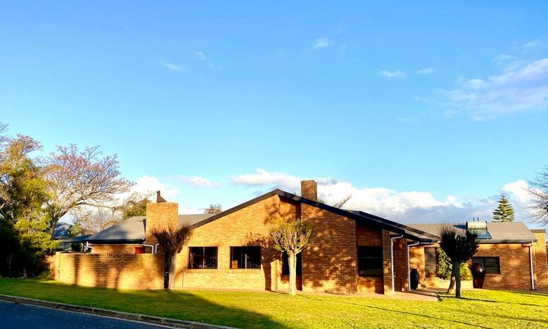 4 Bedroom Property for Sale in Panorama Western Cape